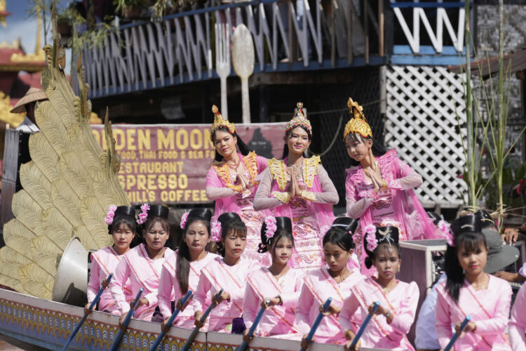 Spectacular lake festival in Myanmar shines despite political upheaval, natural disasters